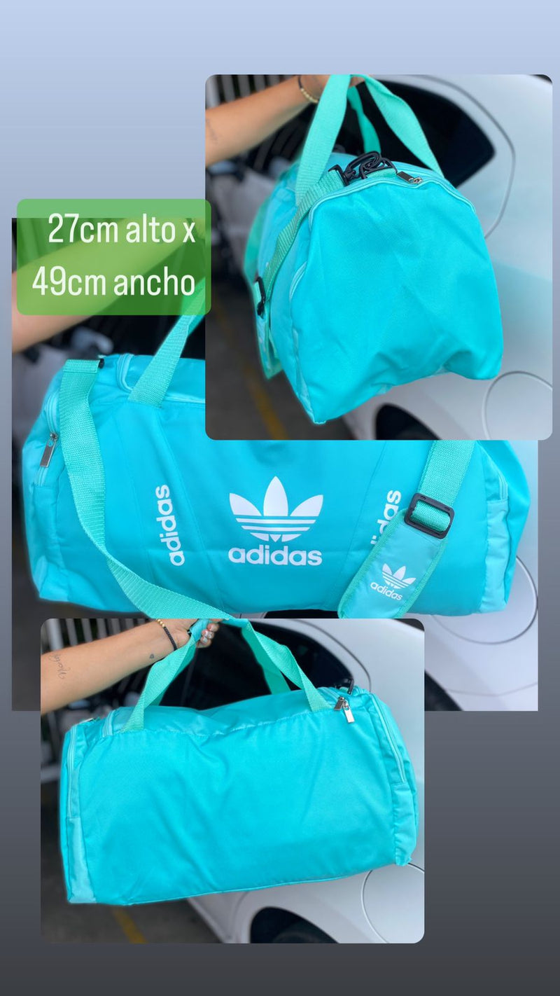 1 BOLSO DEPORTIVO O DE VIAJE GRANDE.