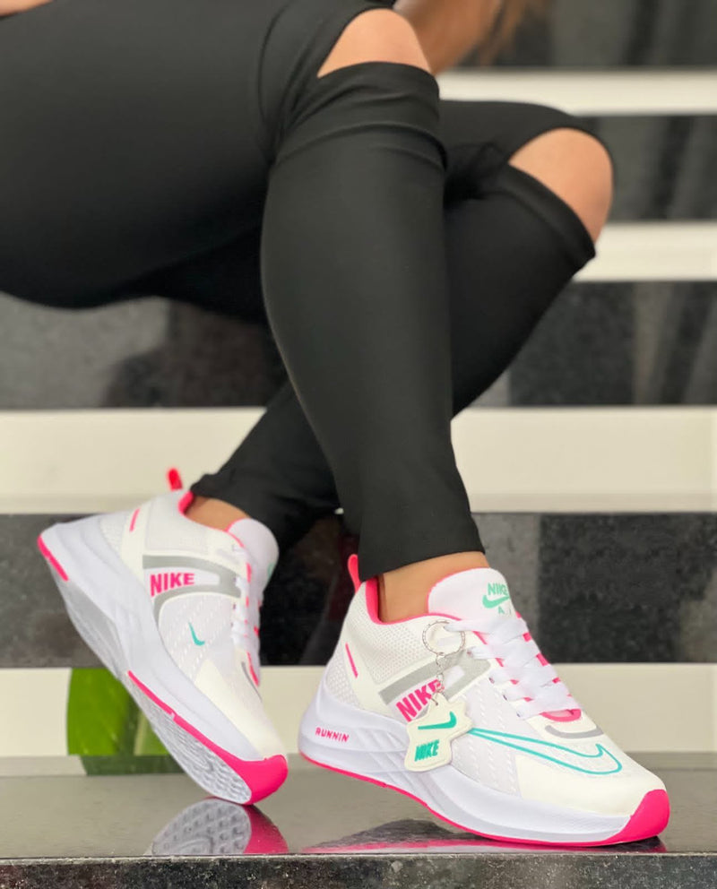 Nike Runnin Llavero Blanco